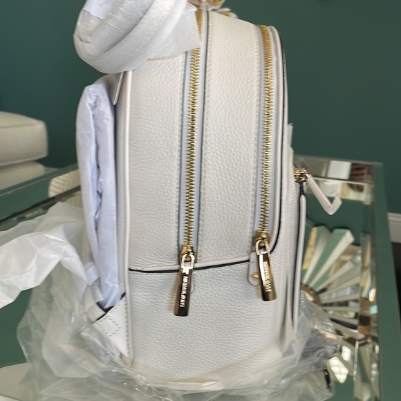 Michael Kors🎒🎒🌼🌼 - Picture 10 of 12